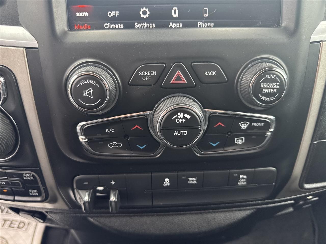 RAM 1500 Classic Warlock 4x4 Quad Cab 6'4" Box 2020