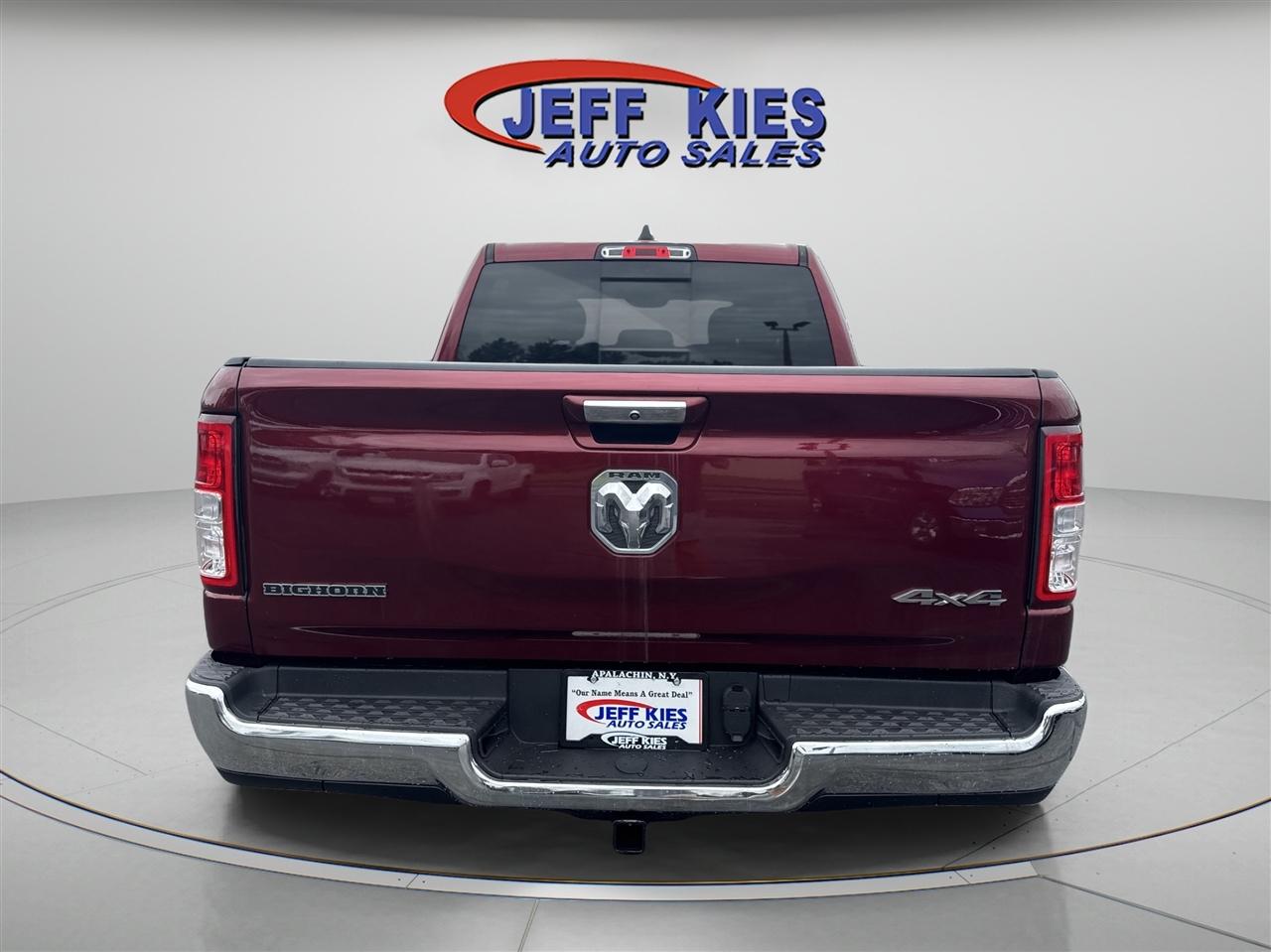 RAM 1500 Big Horn/Lone Star 4x4 Crew Cab 5'7" Box 2019