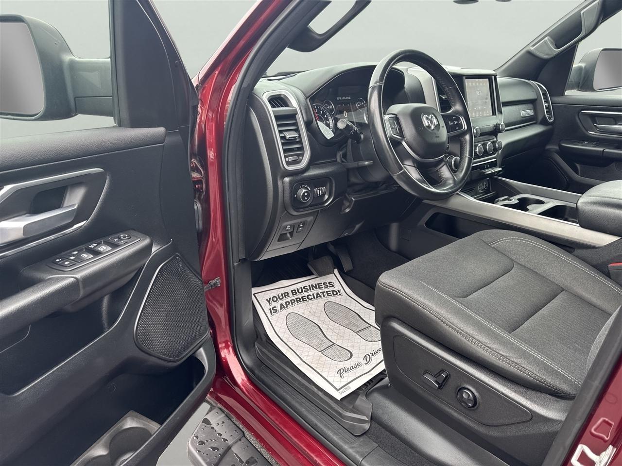 RAM 1500 Big Horn/Lone Star 4x4 Crew Cab 5'7" Box 2019