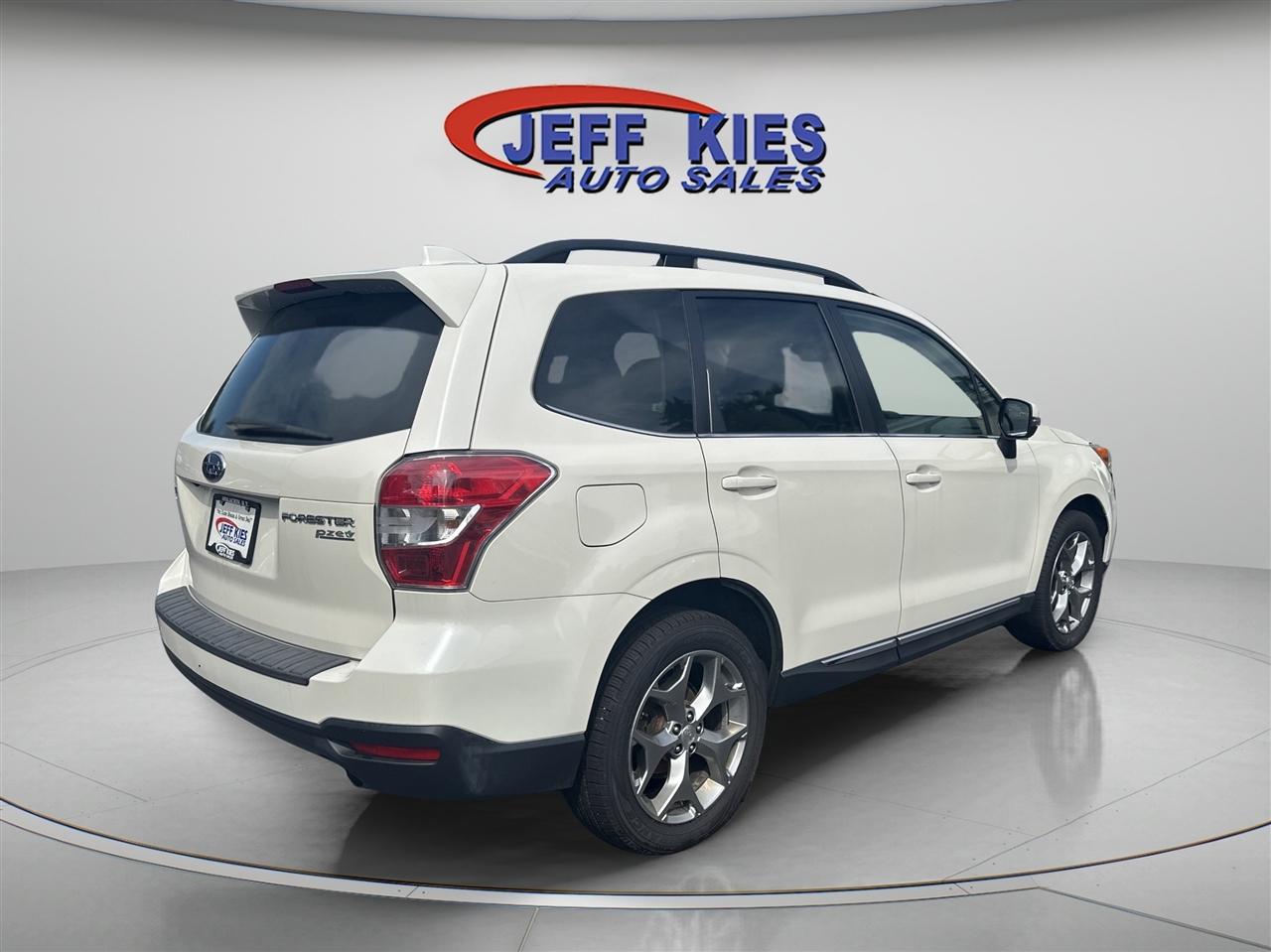 Subaru Forester 4dr CVT 2.5i Touring PZEV 2016