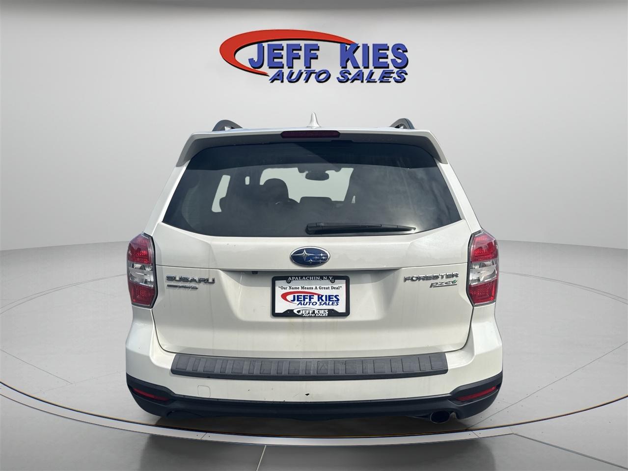 Subaru Forester 4dr CVT 2.5i Touring PZEV 2016