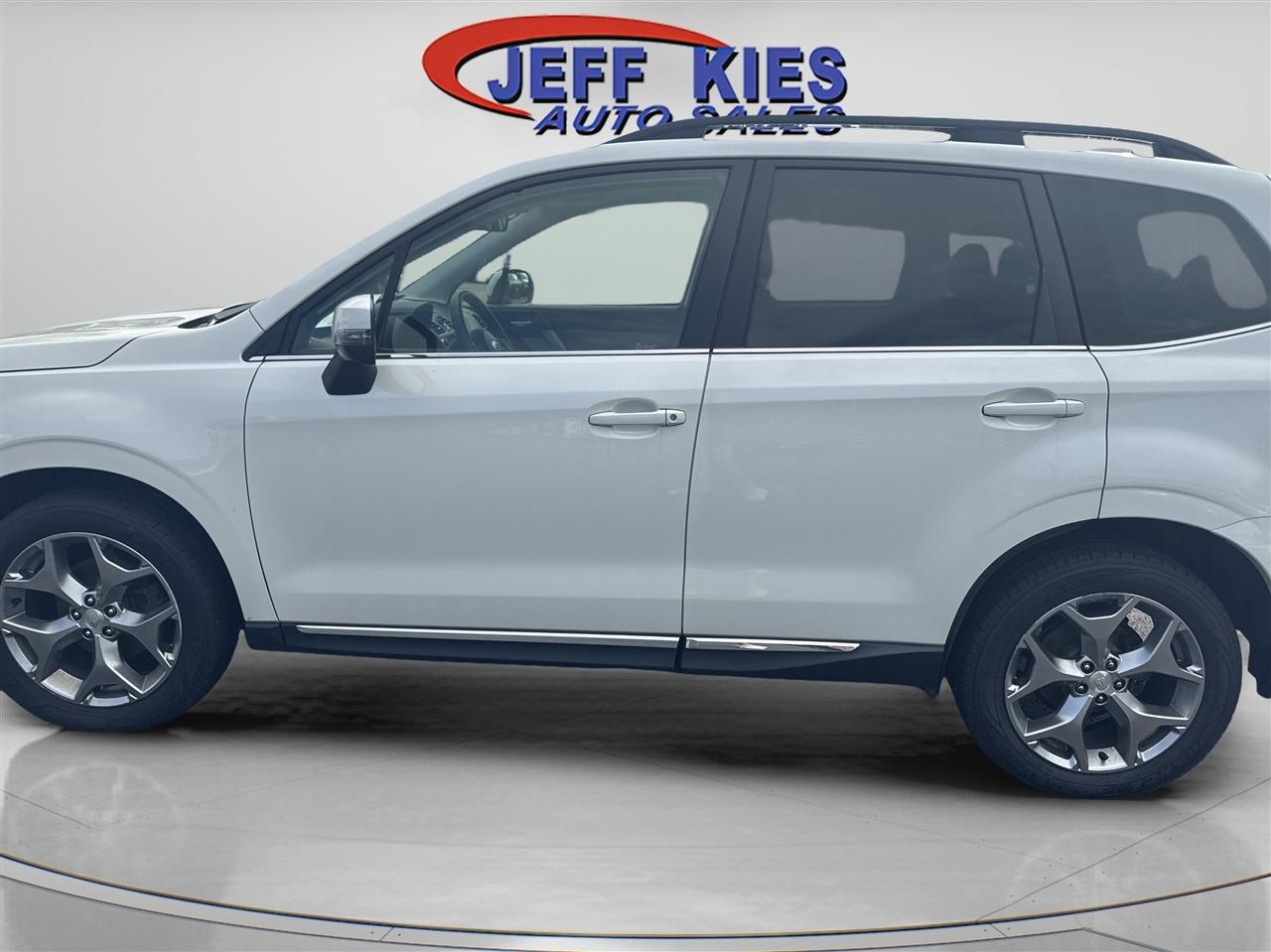 Subaru Forester 4dr CVT 2.5i Touring PZEV 2016
