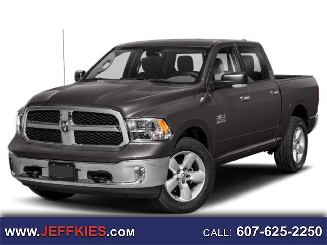 RAM 1500 Classic Big Horn 4x2 Crew Cab 6'4" Box 2019