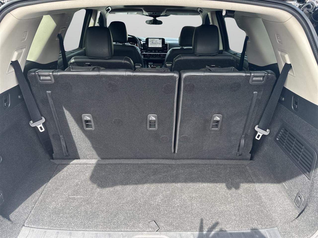 Nissan Pathfinder Platinum 4WD 2022