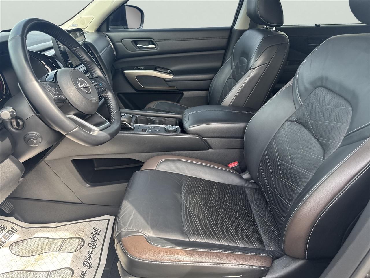 Nissan Pathfinder Platinum 4WD 2022