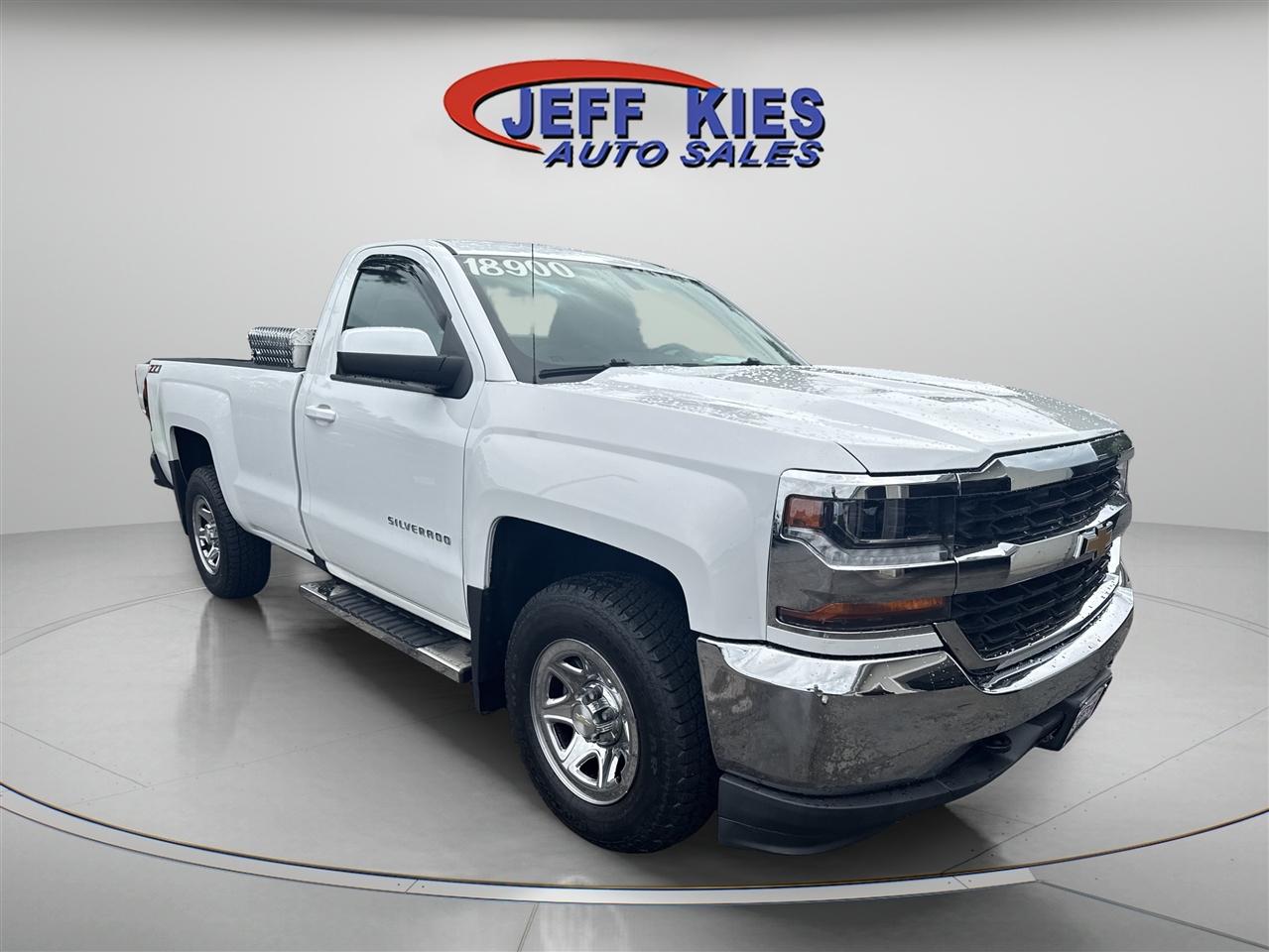 Chevrolet Silverado 1500 4WD Reg Cab 133.0" LS 2016