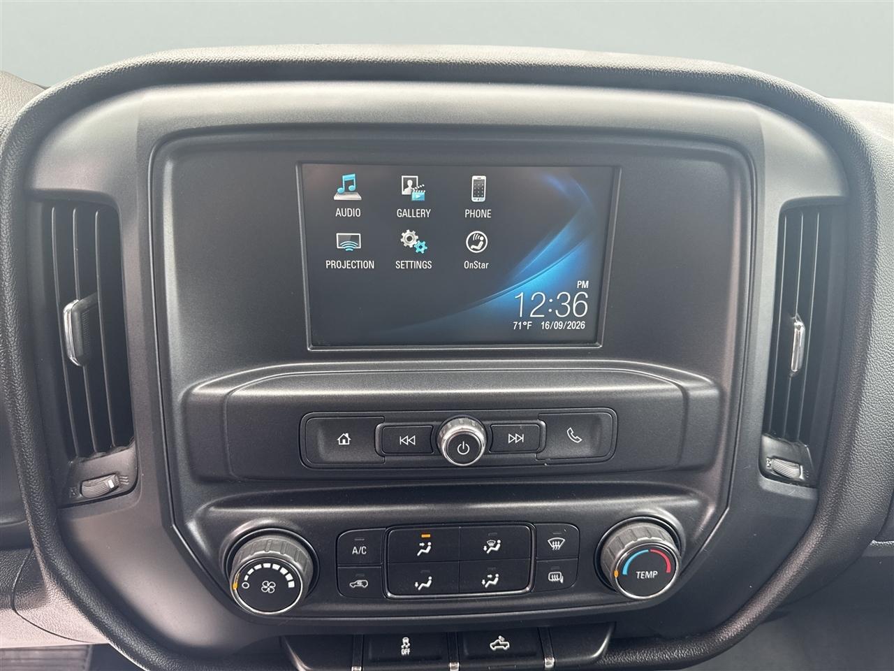 Chevrolet Silverado 1500 4WD Reg Cab 133.0" LS 2016