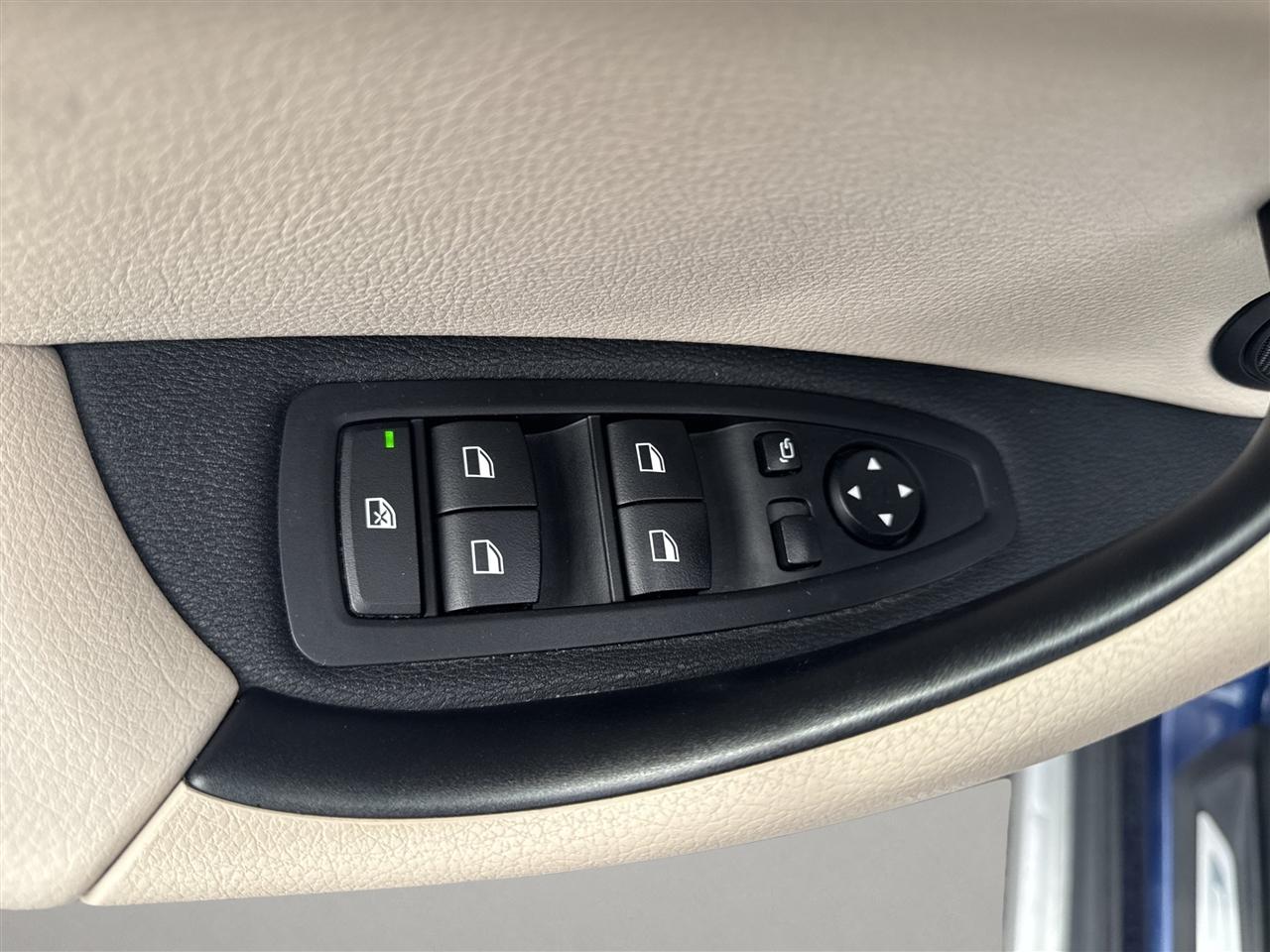 BMW X1 xDrive28i Sports Activity Vehicle 2020