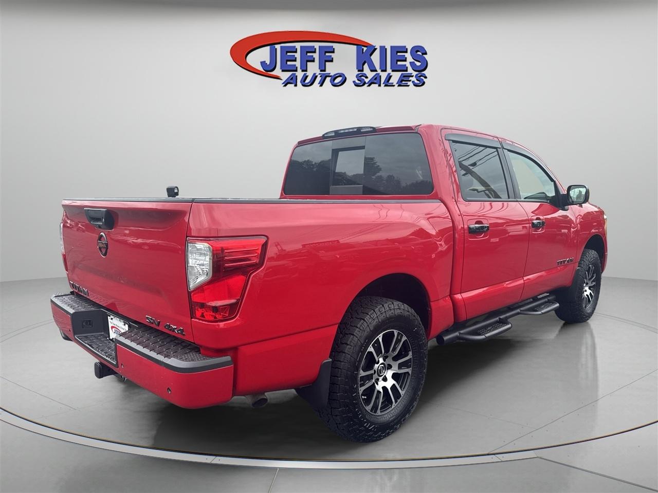Nissan Titan 4x4 Crew Cab SV 2021