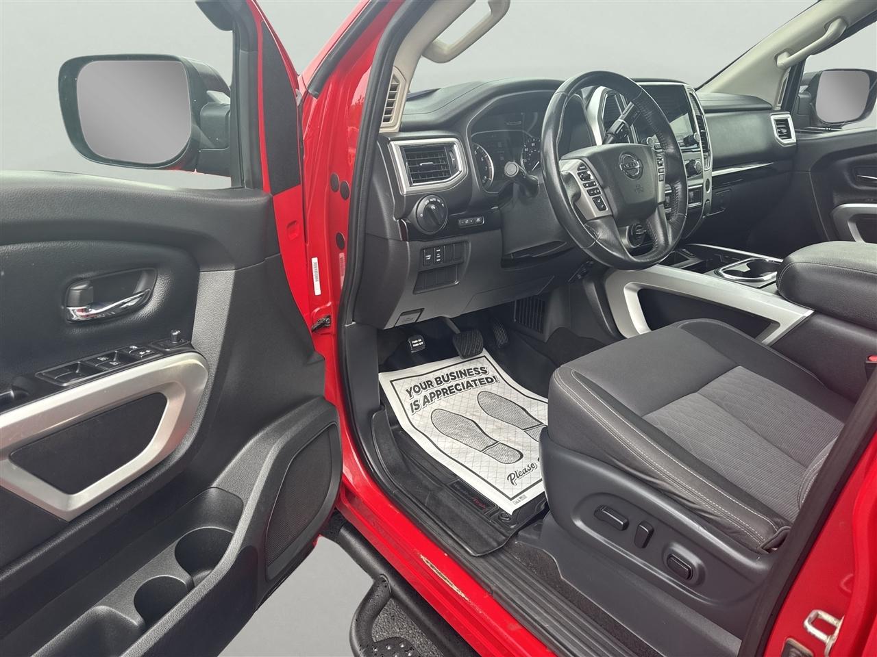 Nissan Titan 4x4 Crew Cab SV 2021