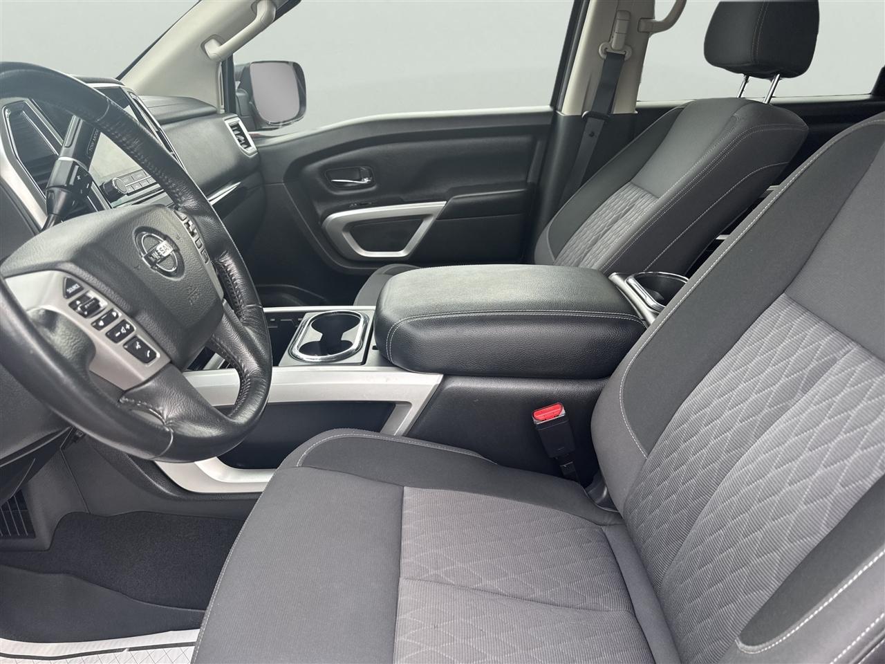 Nissan Titan 4x4 Crew Cab SV 2021