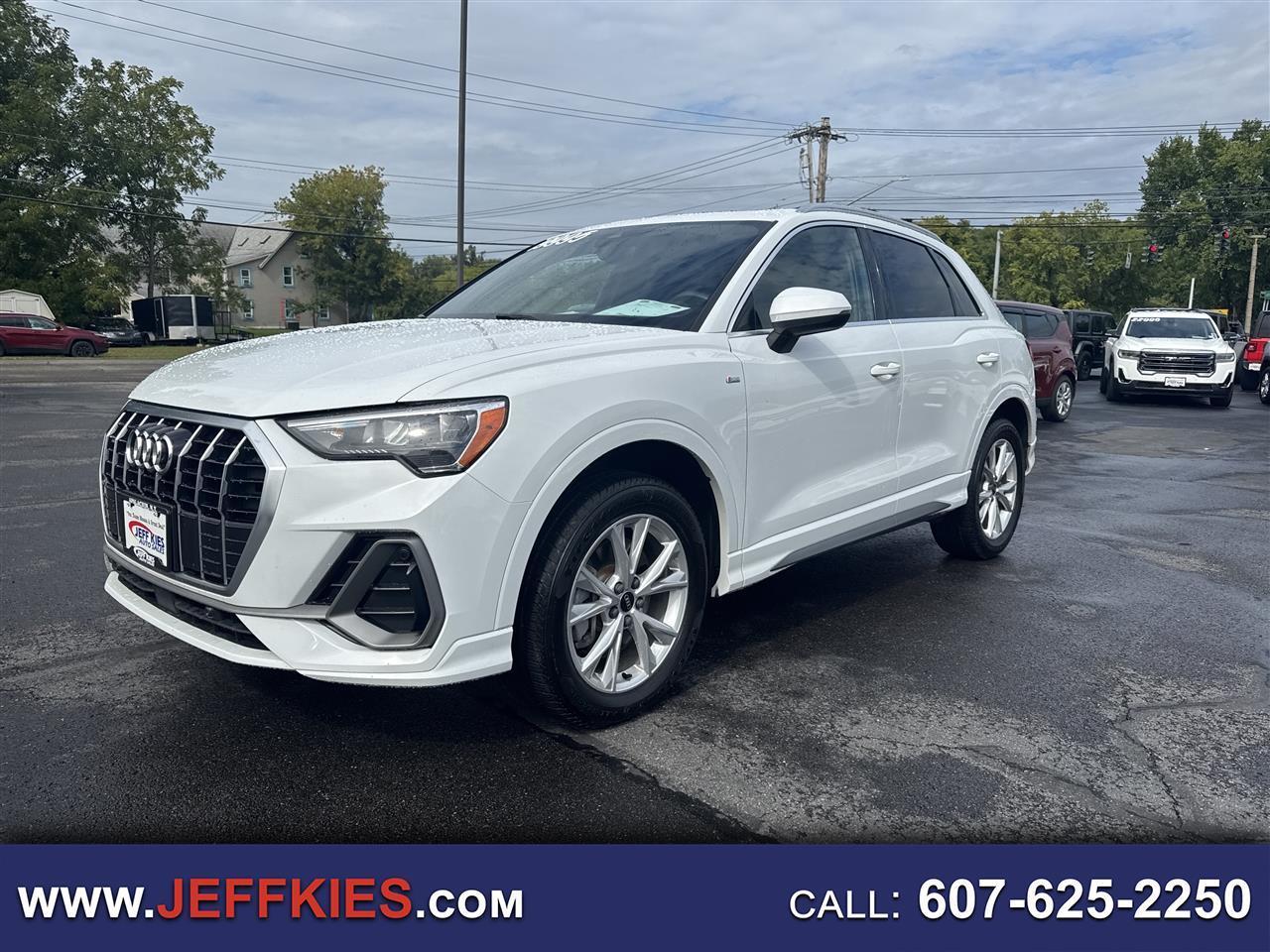 2021 Audi Q3 S line Premium 45 TFSI quattro