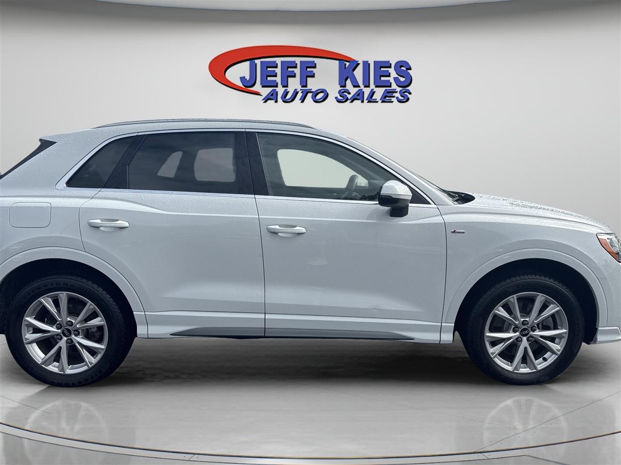 Audi Q3 S line Premium 45 TFSI quattro 2021