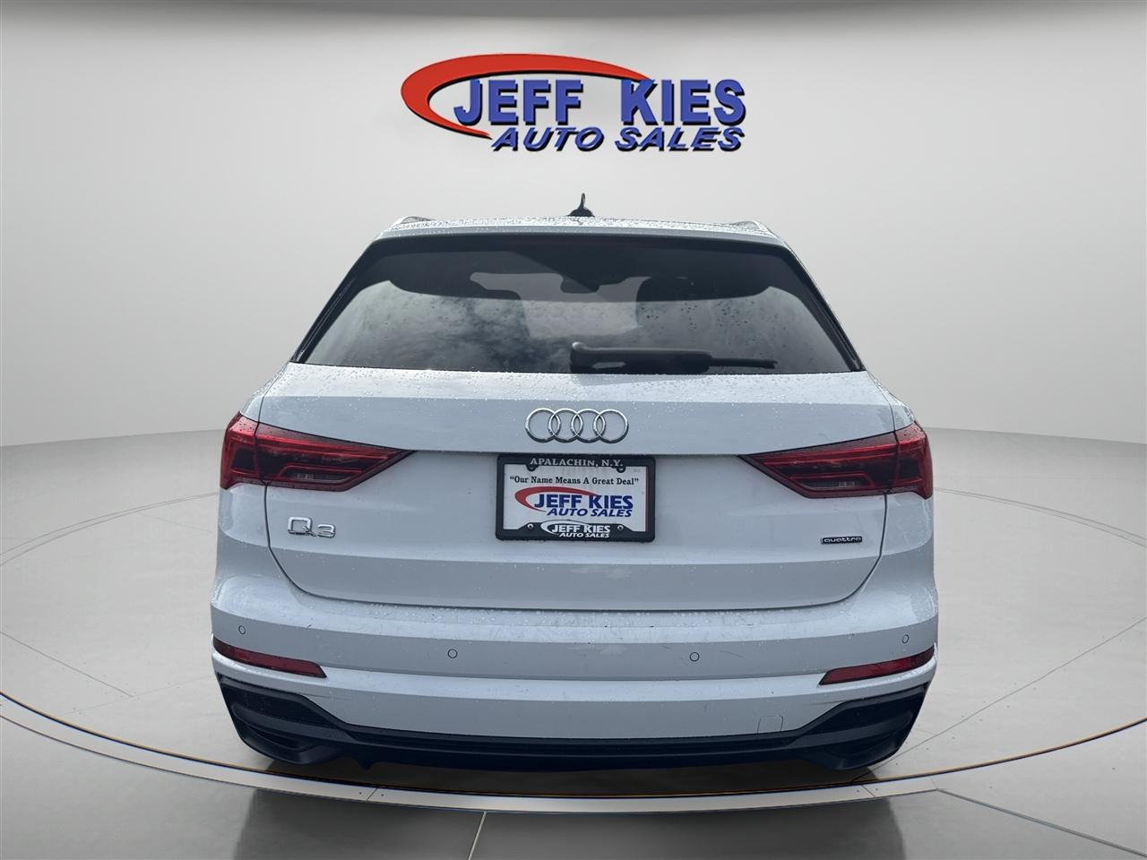 Audi Q3 S line Premium 45 TFSI quattro 2021