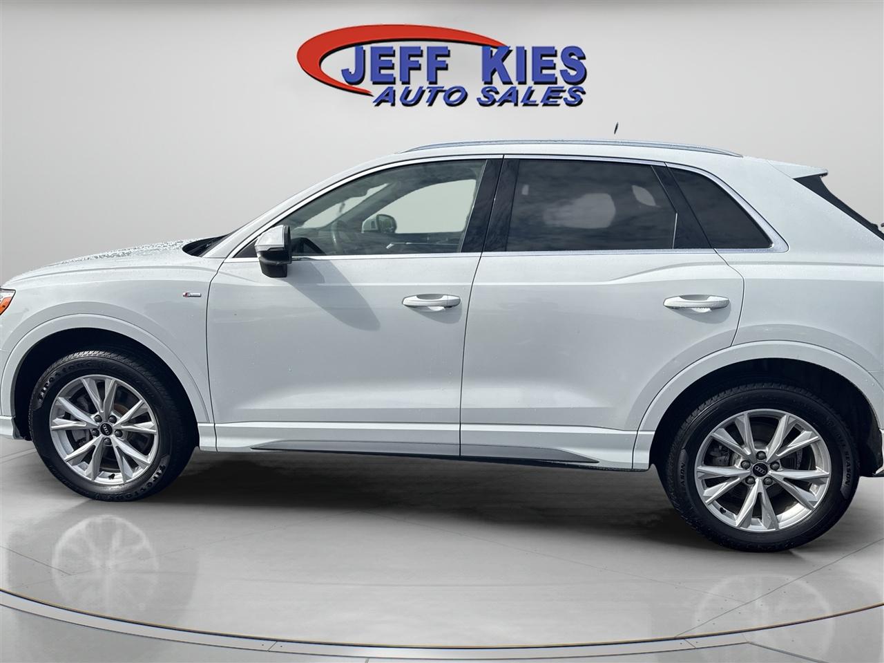 Audi Q3 S line Premium 45 TFSI quattro 2021