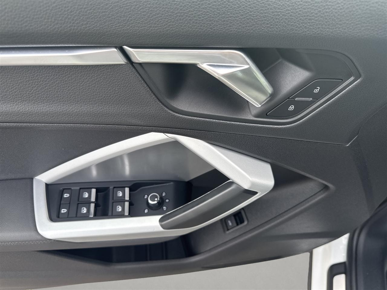 Audi Q3 S line Premium 45 TFSI quattro 2021