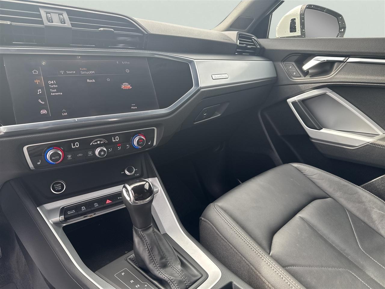 Audi Q3 S line Premium 45 TFSI quattro 2021