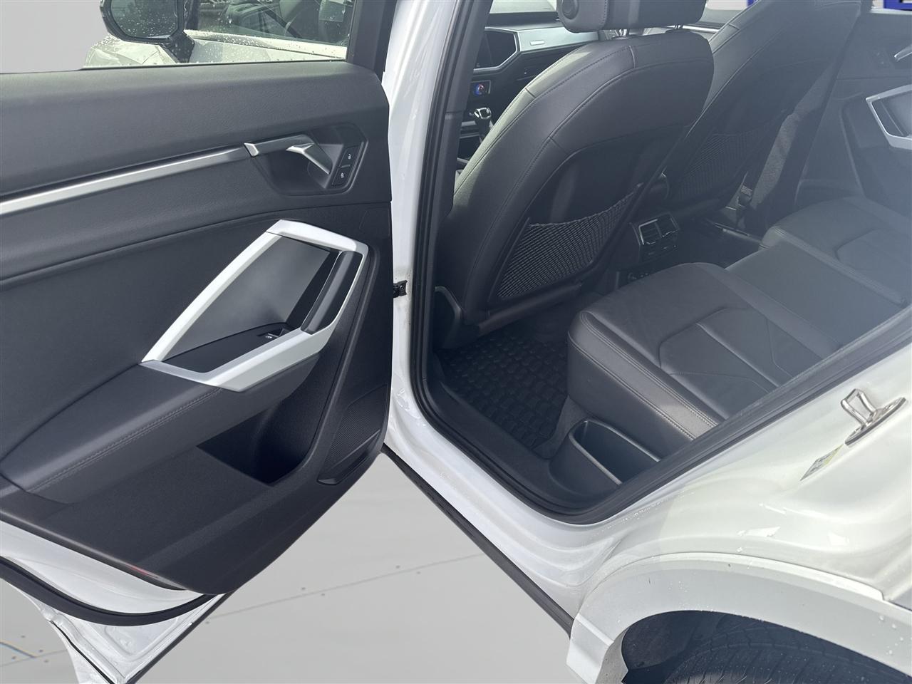 Audi Q3 S line Premium 45 TFSI quattro 2021