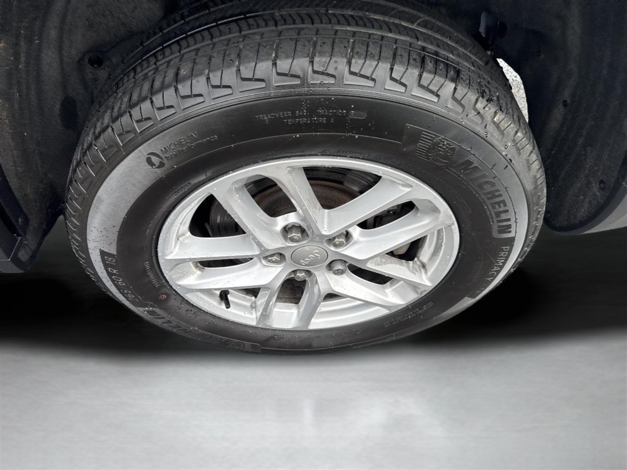 Jeep Grand Cherokee L Laredo 4x4 2023