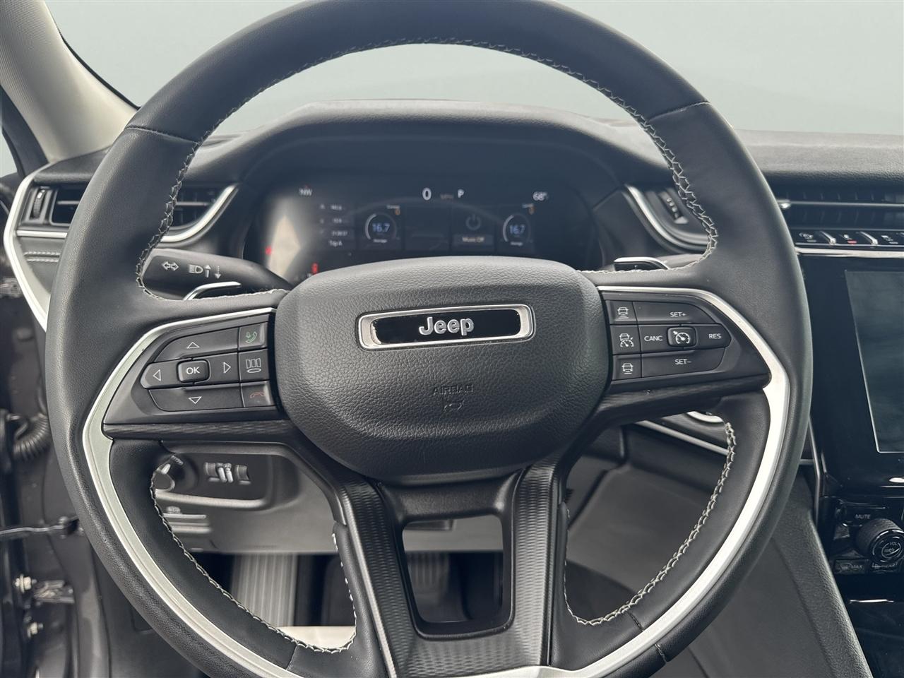 Jeep Grand Cherokee L Laredo 4x4 2023