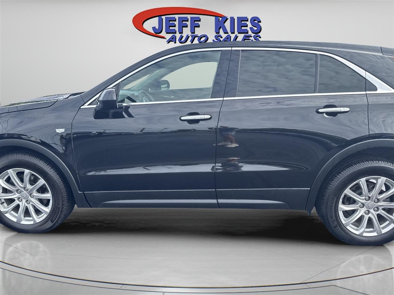 Cadillac XT4 AWD 4dr Luxury 2022