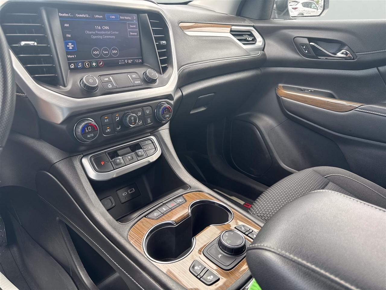 GMC Acadia AWD 4dr SLE 2023