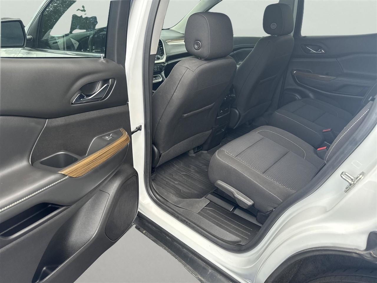 GMC Acadia AWD 4dr SLE 2023