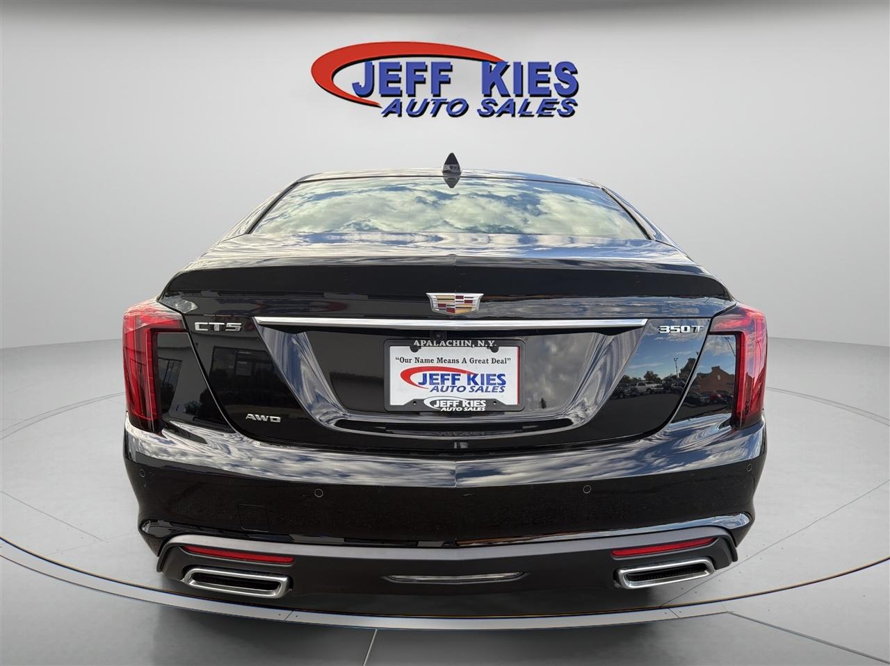 Cadillac CT5 4dr Sdn Premium Luxury 2026