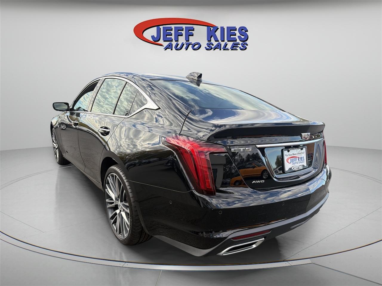 Cadillac CT5 4dr Sdn Premium Luxury 2026
