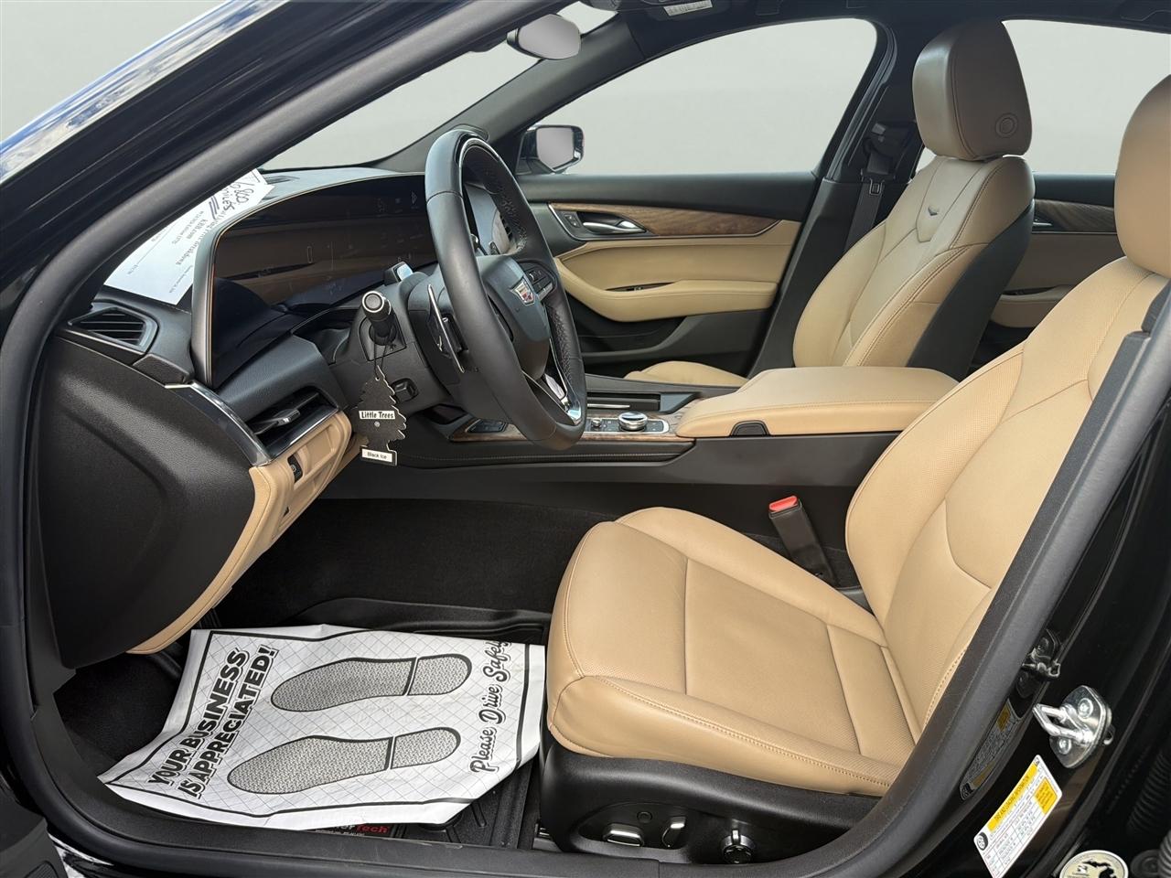 Cadillac CT5 4dr Sdn Premium Luxury 2026