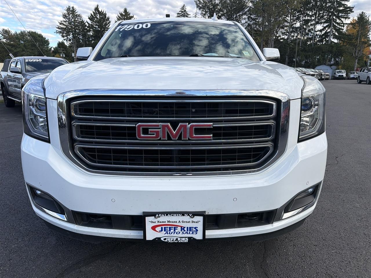 GMC Yukon 4WD 4dr SLE 2017