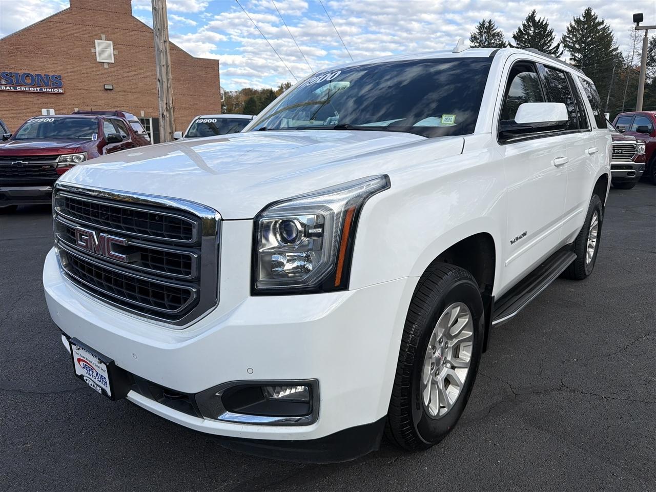 GMC Yukon 4WD 4dr SLE 2017