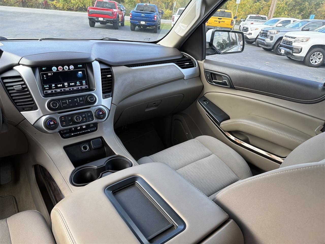 GMC Yukon 4WD 4dr SLE 2017