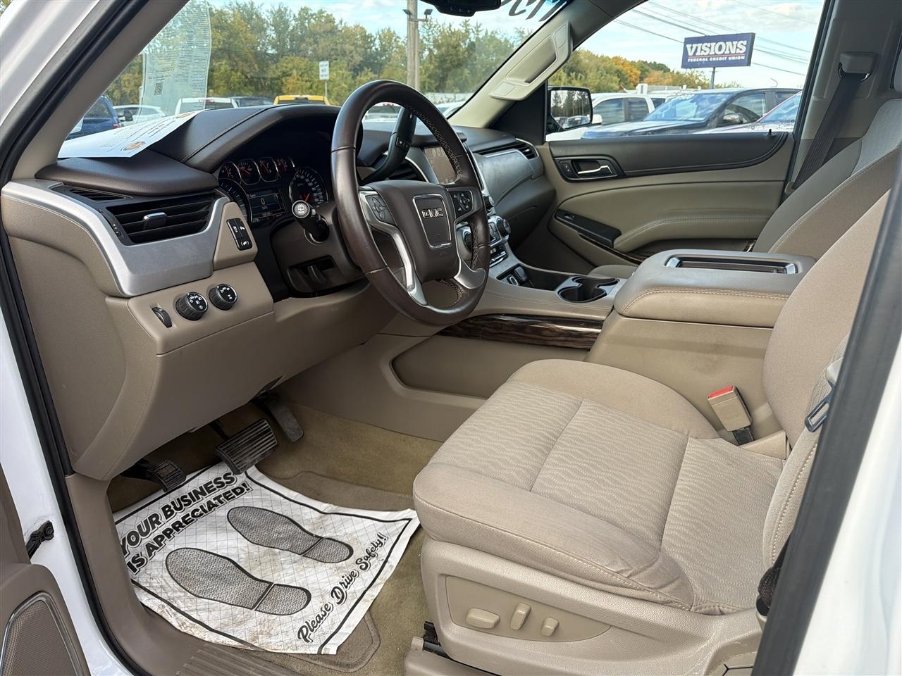 GMC Yukon 4WD 4dr SLE 2017