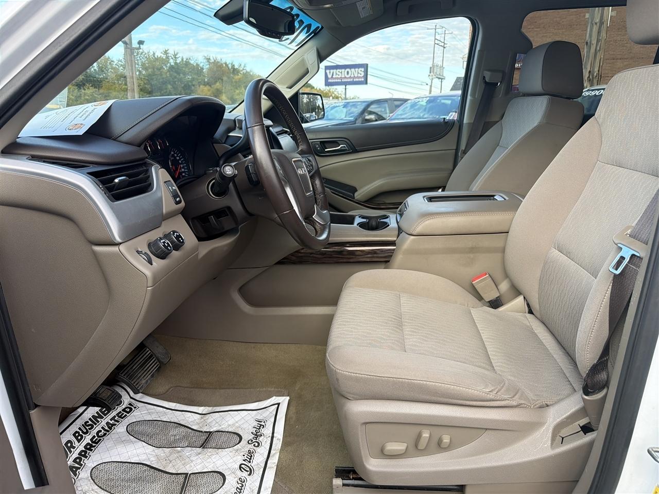 GMC Yukon 4WD 4dr SLE 2017