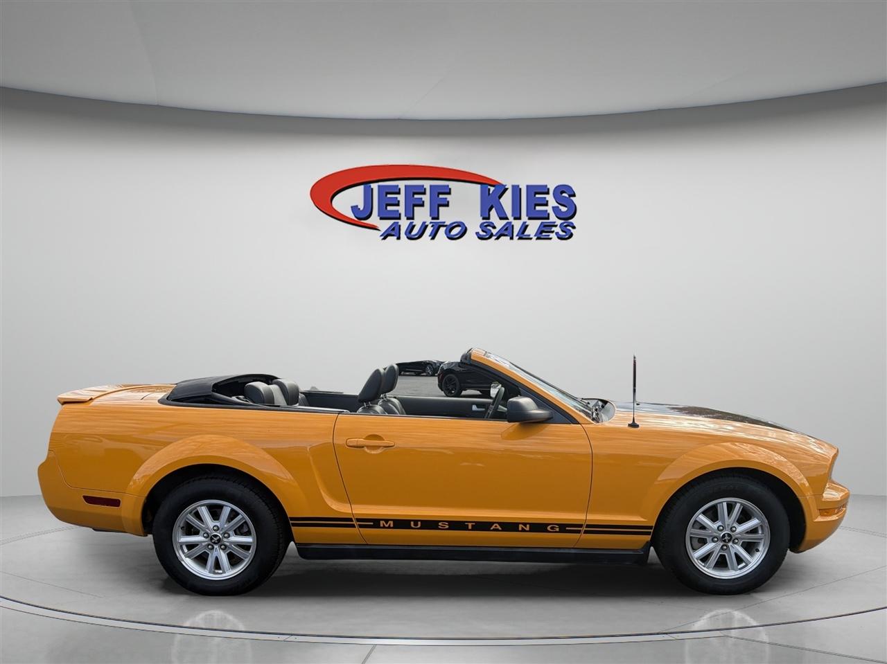 Ford Mustang 2dr Conv Premium 2008