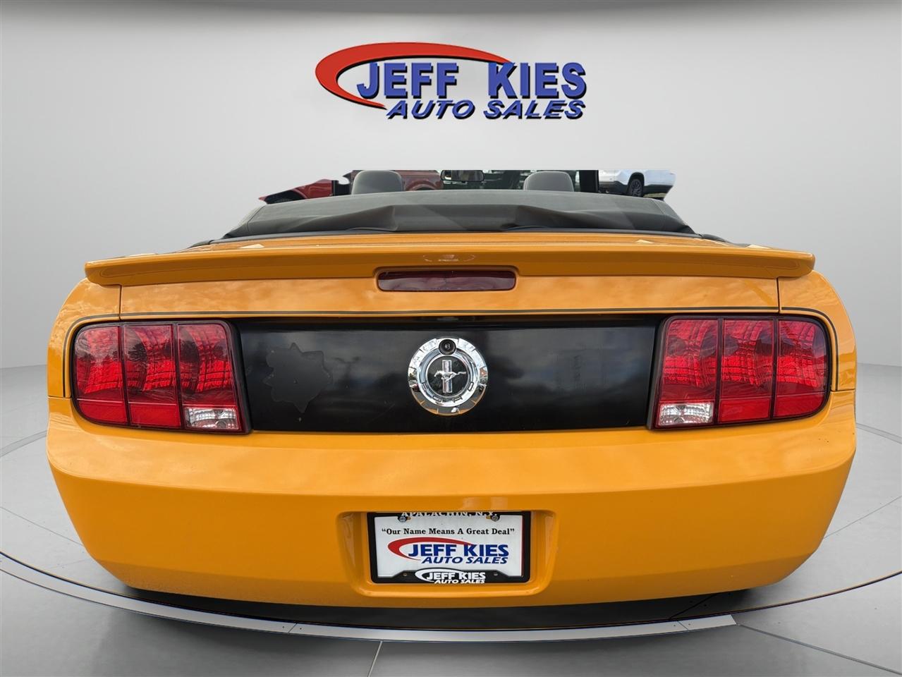 Ford Mustang 2dr Conv Premium 2008