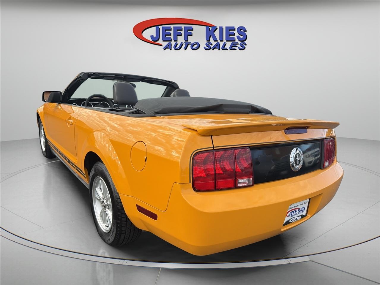 Ford Mustang 2dr Conv Premium 2008