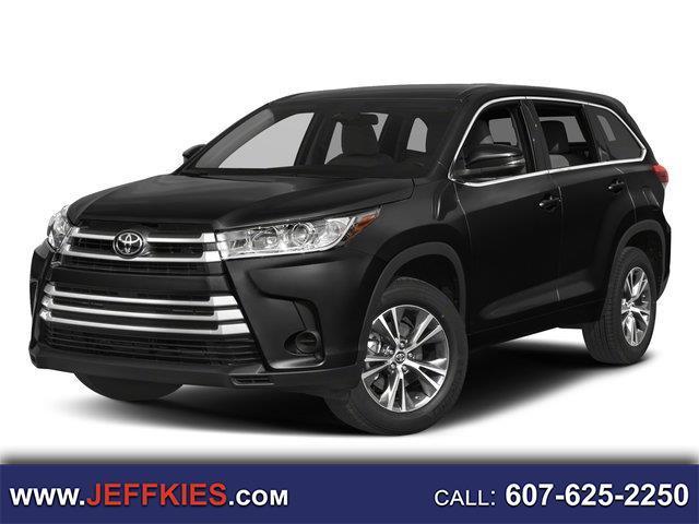 Toyota Highlander LE V6 AWD (Natl) 2018