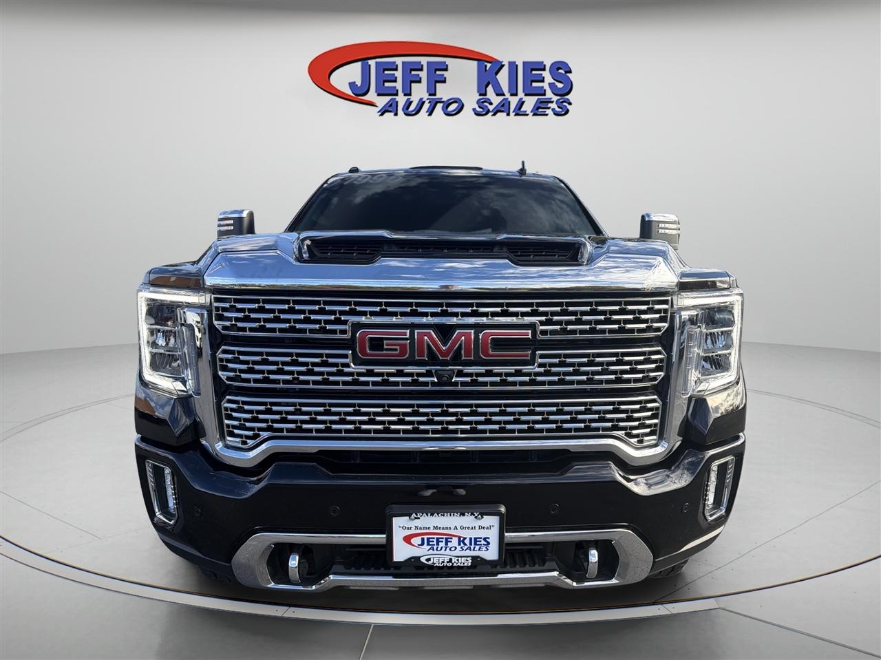 GMC Sierra 3500HD 4WD Crew Cab 172" Denali 2022