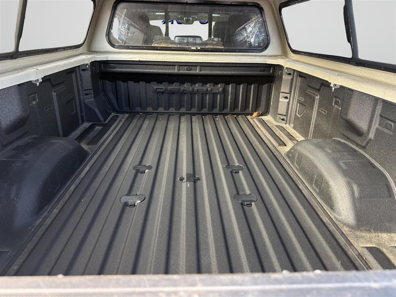 GMC Sierra 3500HD 4WD Crew Cab 172" Denali 2022