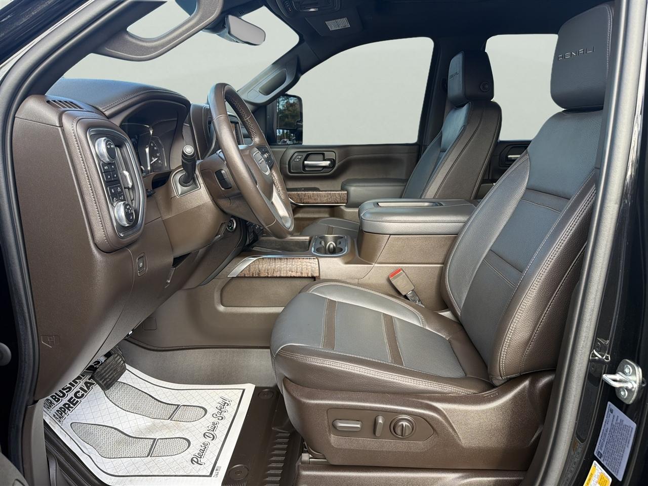 GMC Sierra 3500HD 4WD Crew Cab 172" Denali 2022
