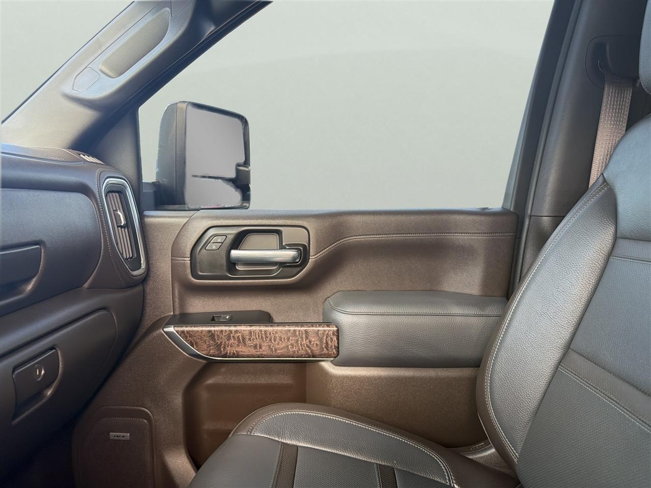 GMC Sierra 3500HD 4WD Crew Cab 172" Denali 2022