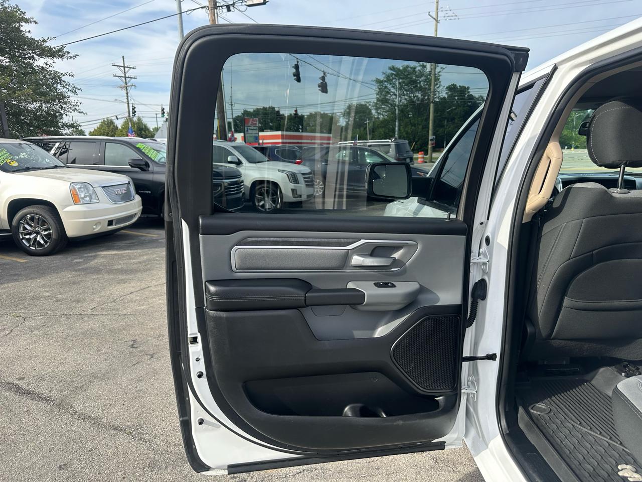 RAM 1500 Big Horn/Lone Star 4x4 Crew Cab 5'7" Box 2019