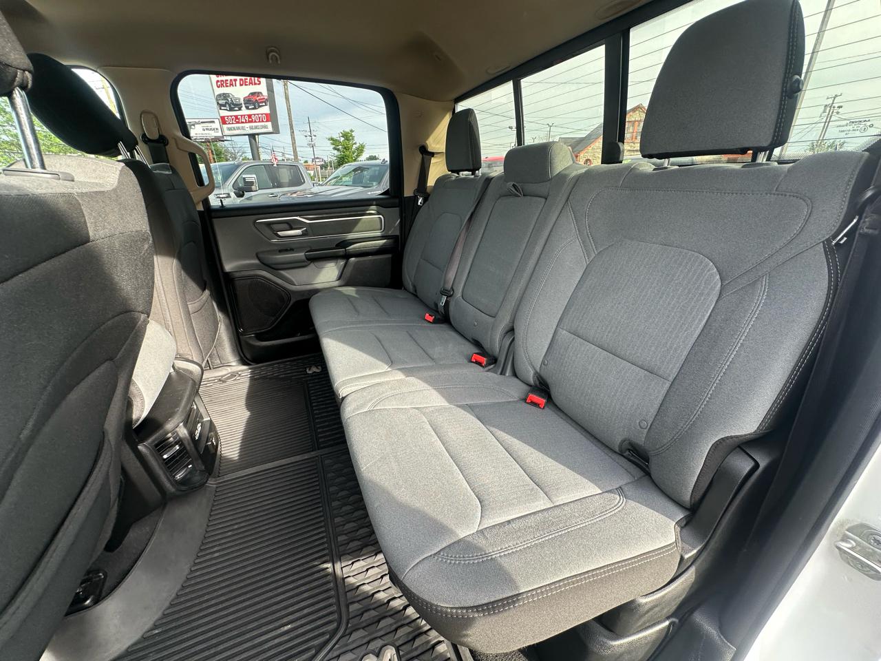 RAM 1500 Big Horn/Lone Star 4x4 Crew Cab 5'7" Box 2019