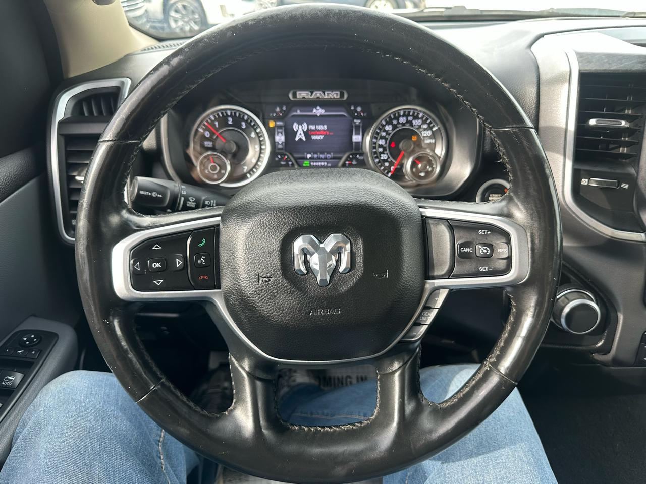 RAM 1500 Big Horn/Lone Star 4x4 Crew Cab 5'7" Box 2019
