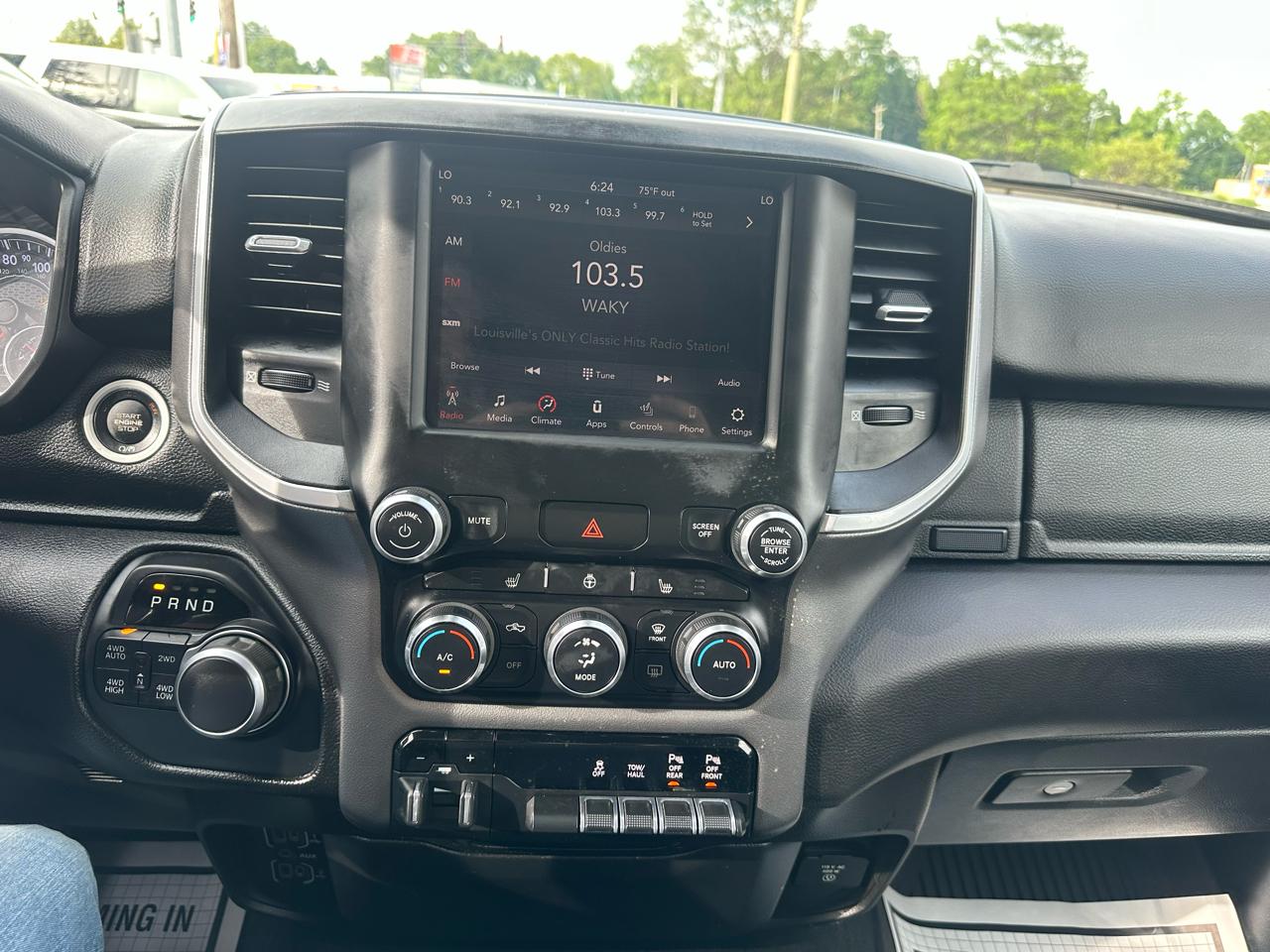 RAM 1500 Big Horn/Lone Star 4x4 Crew Cab 5'7" Box 2019