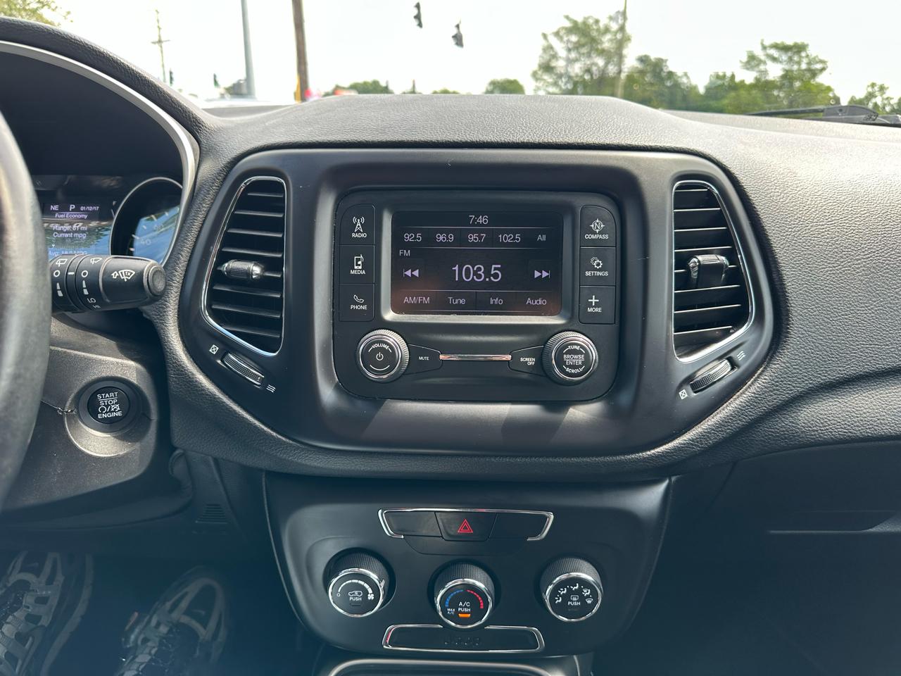 Jeep Compass Latitude FWD 2018