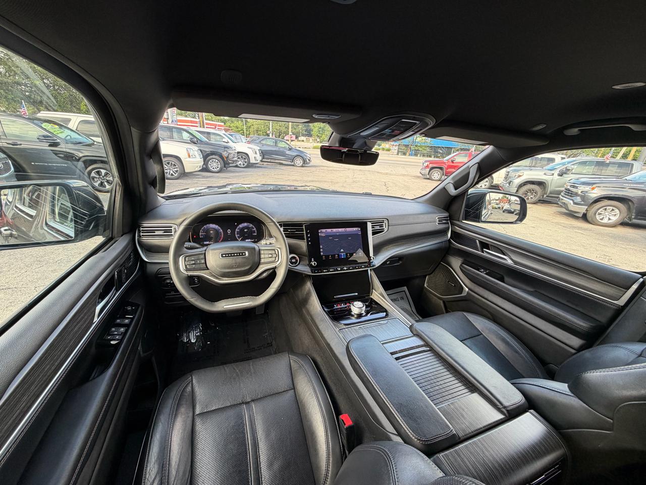Jeep Wagoneer Series II 4x2 2024