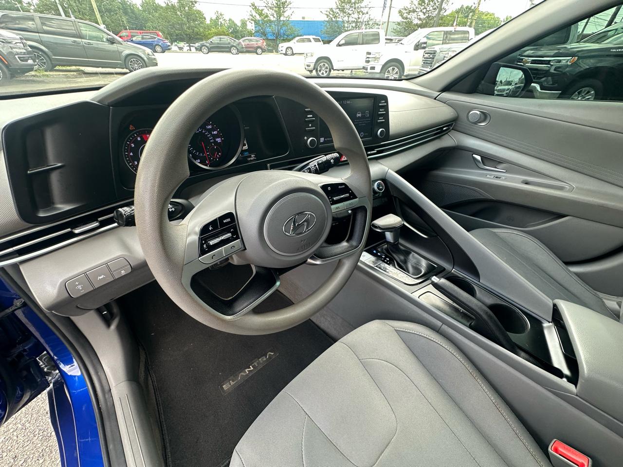 Hyundai Elantra SEL IVT 2022